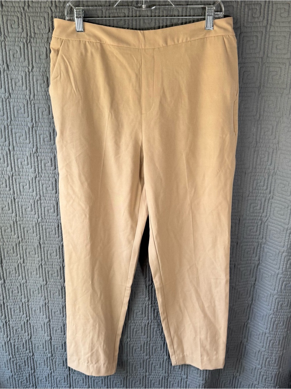 Time and Tru Women's Tapered Pull On Pants Size L 12-14 Beige Khaki Stretch Work